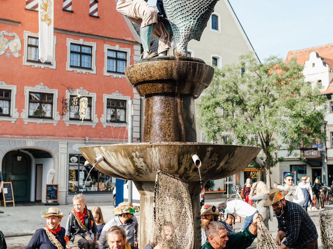 Fischerbrunnen-梅明根必去景点
