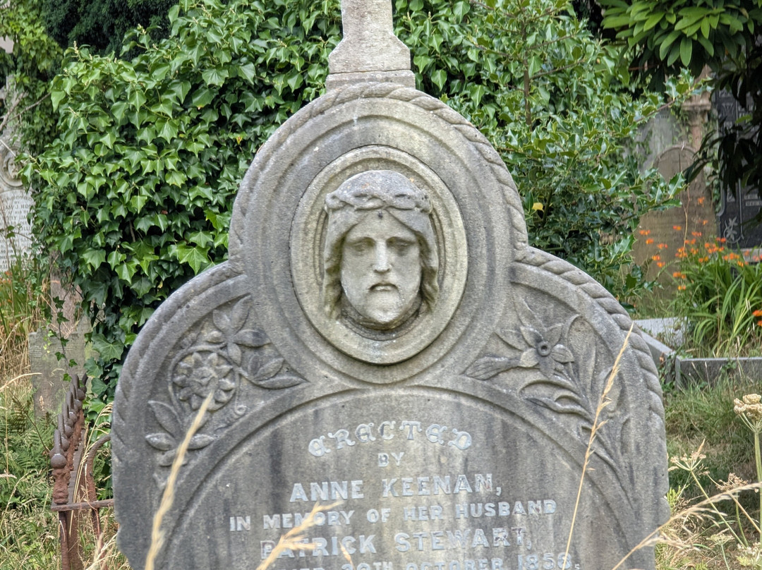 Friar's Bush Graveyard Cemetery Tours-贝尔法斯特必去景点