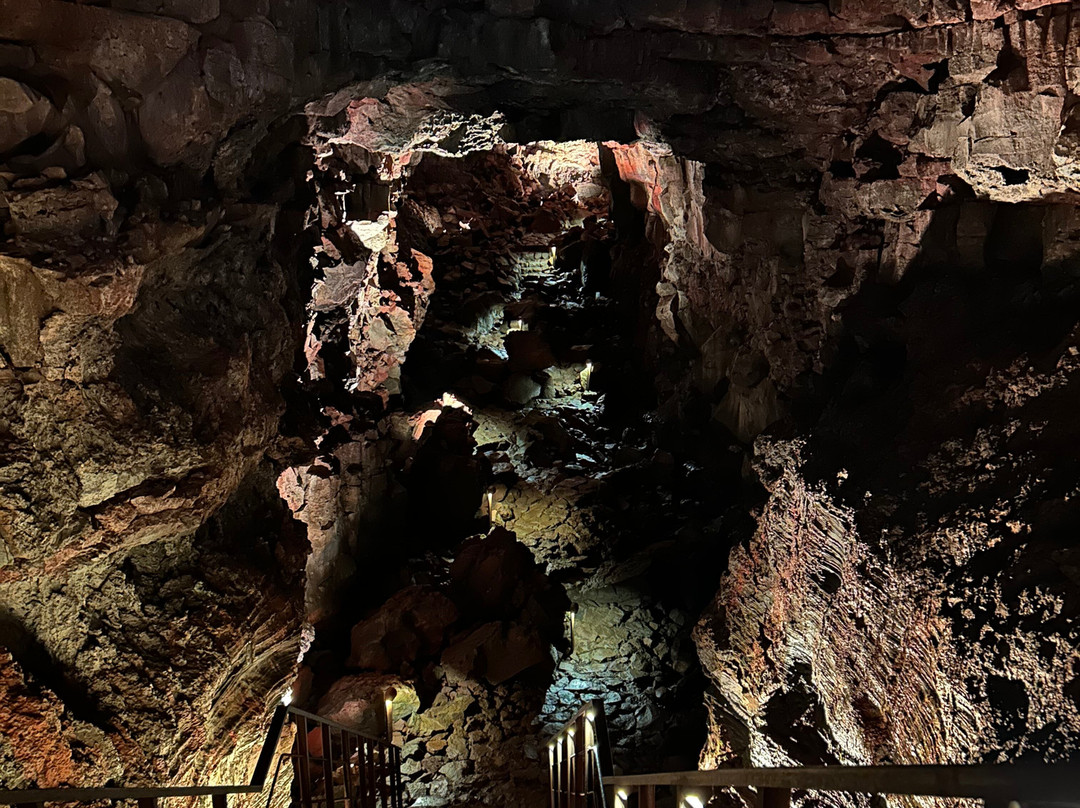Lava Tunnel-圣克鲁斯必去景点