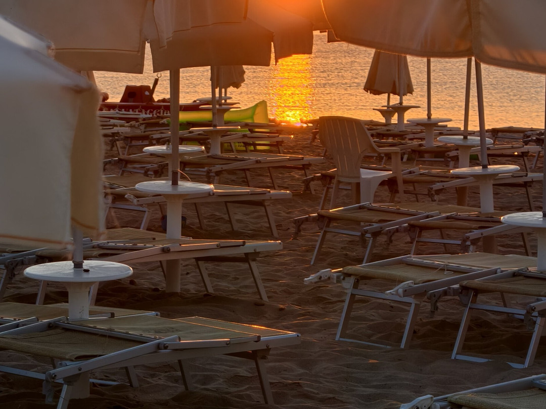 Marina Rey Beach Resort主图