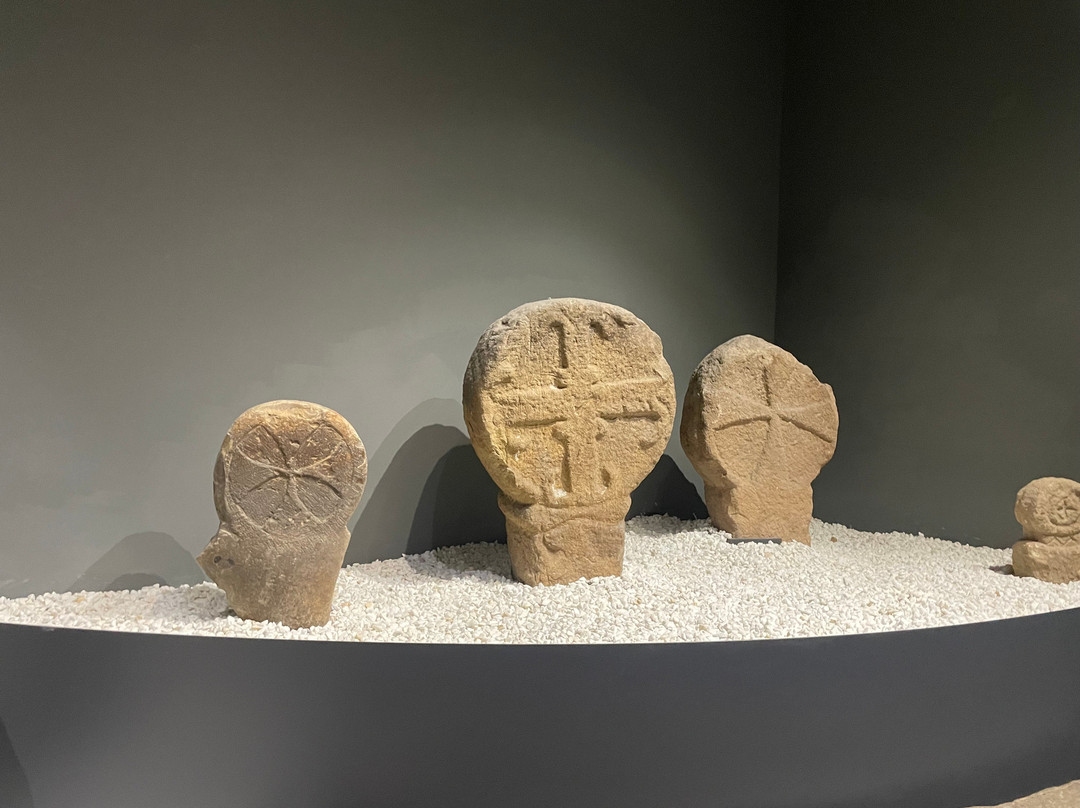 Prehistory and Archaeology Museum of Cantabria-桑坦德必去景点