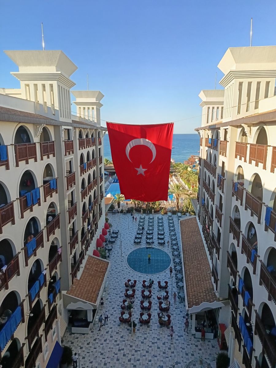 Quattro Beach Spa & Resort Hotel-旅行者