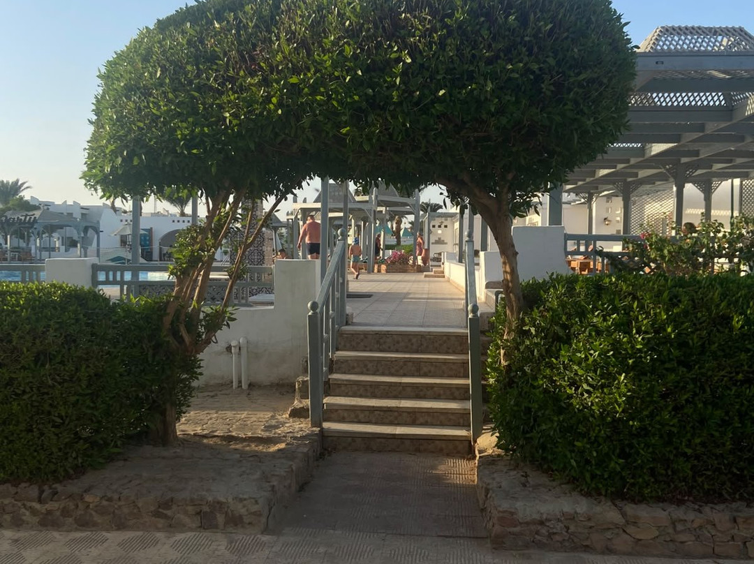 Menaville Resort主图