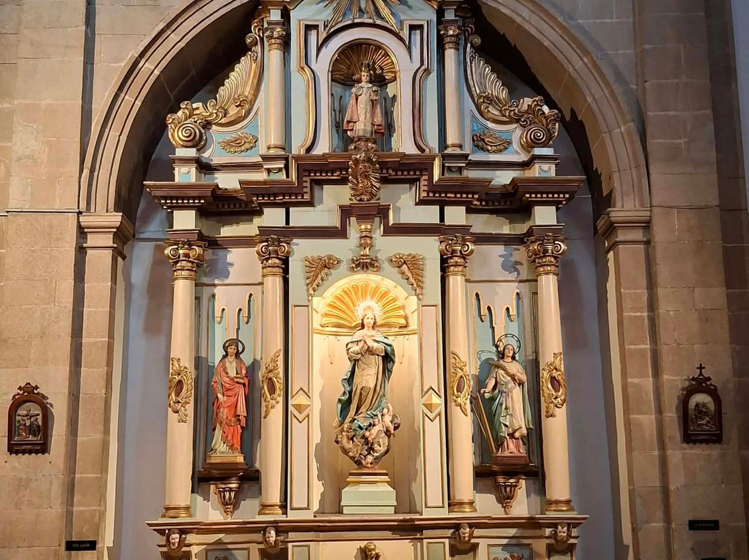 Iglesia de Santa Eufemia-奥伦塞省必去景点