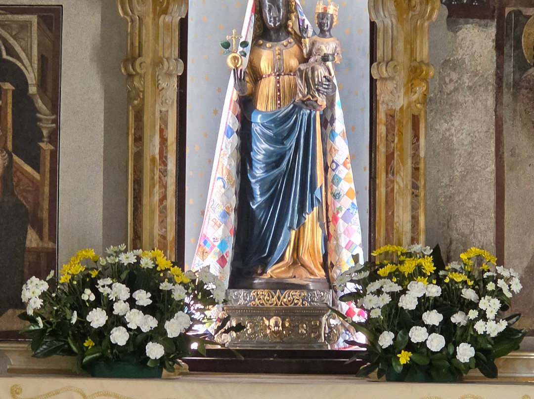 Basilica Inferiore (antica)-Oropa必去景点