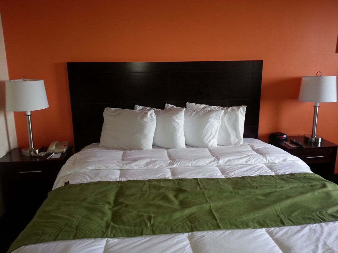 Stratford Hotel & Conference Center