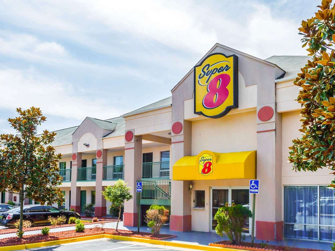 Super 8 by Wyndham Stafford