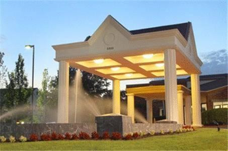 The Congress Hotel & Suites Norcross