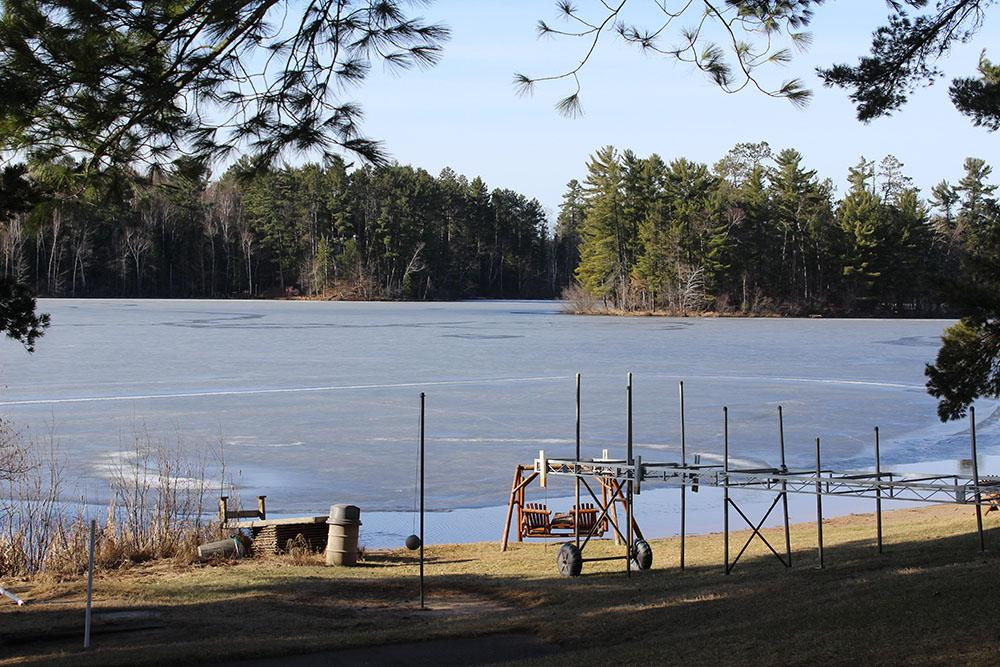 Pinewood Lodge and Condominium