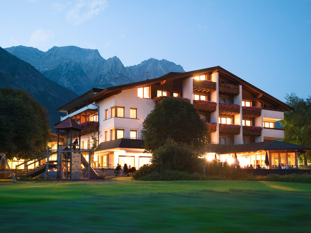 Mils酒店住宿-Landgasthof Bogner