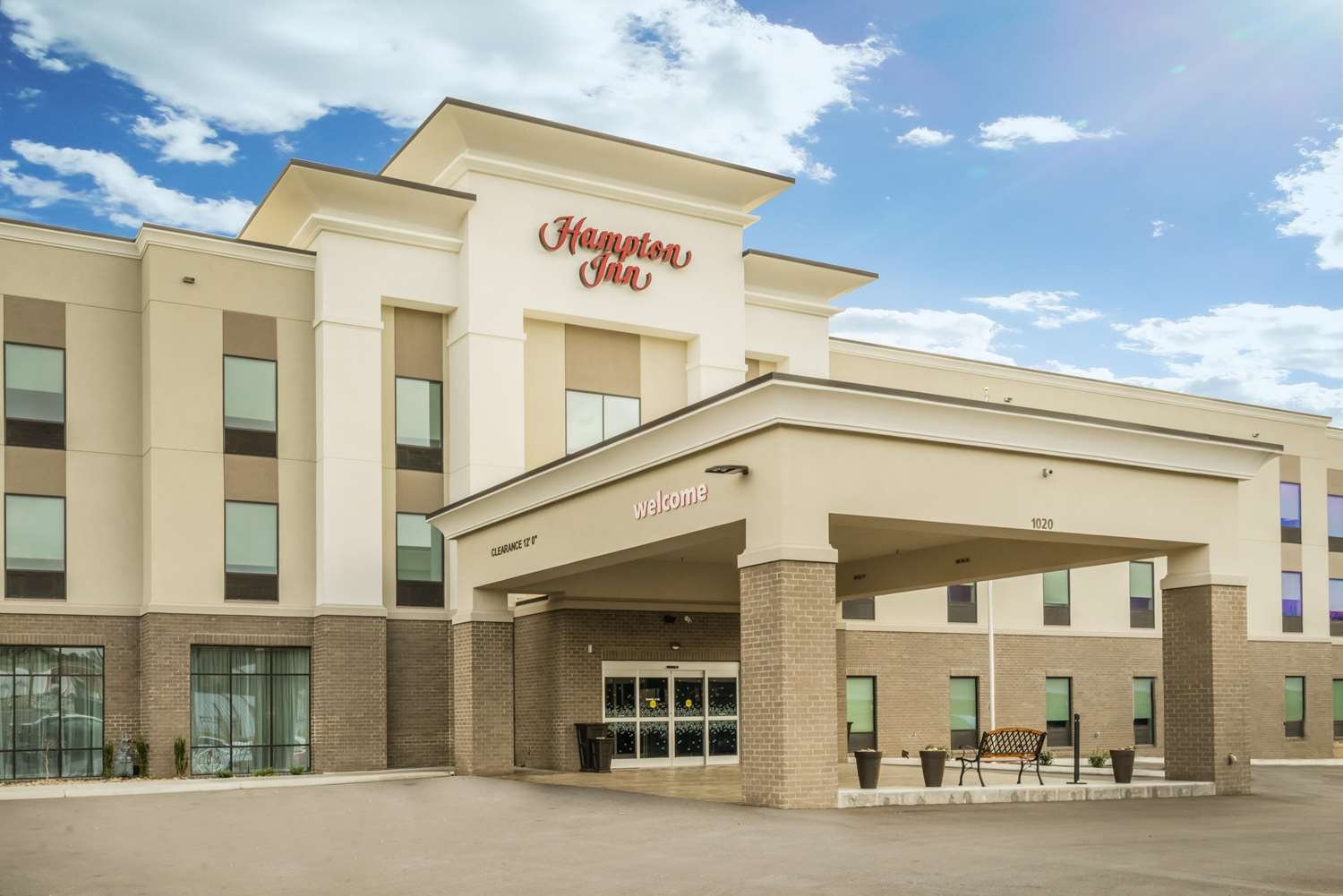 Hampton Inn Newport-官方