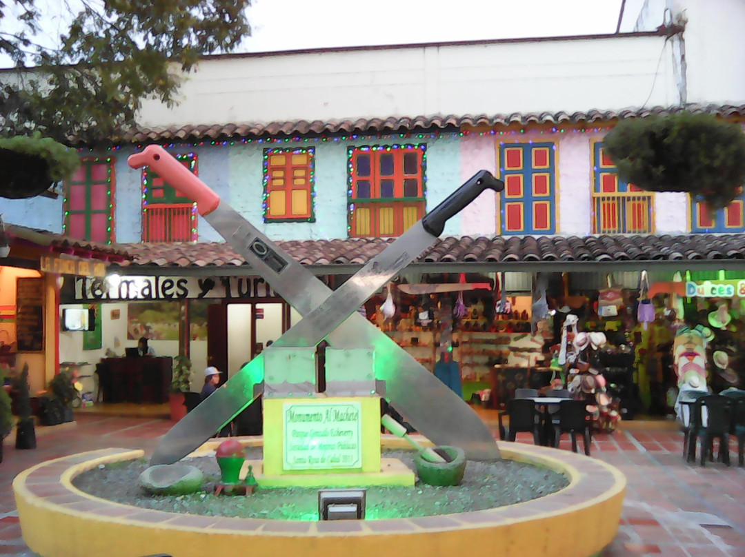 Monumento al Machete景点图片