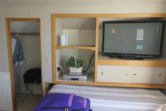 Juan De Fuca Waterfront Hotel & Cottages主图