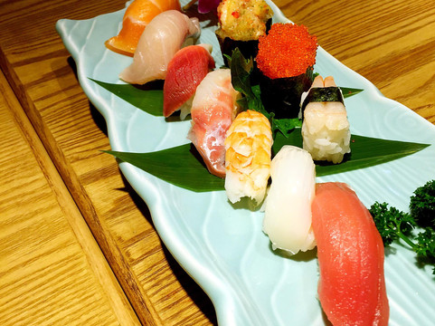 花见日式料理主图