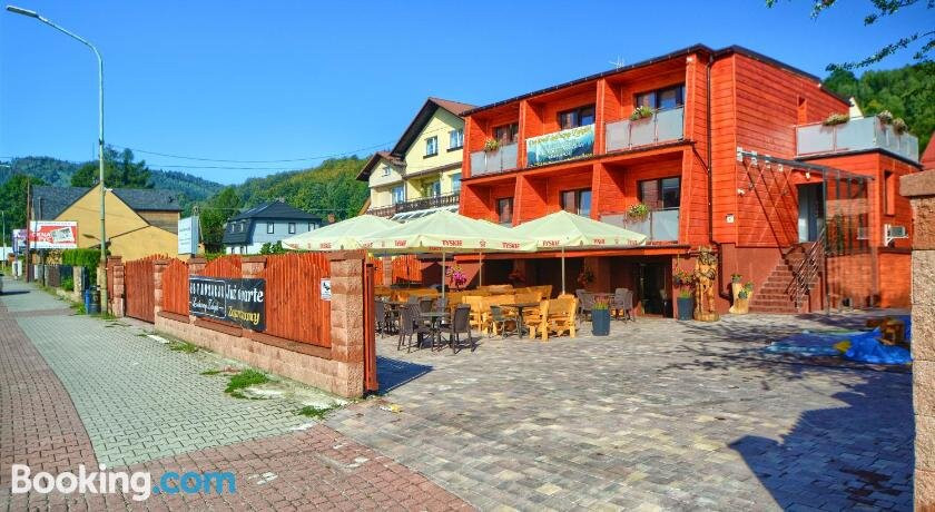 Pensjonat & Restauracja Lustrzany Zakatek主图