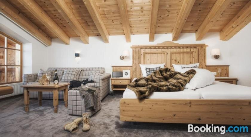 Kristallhütte主图