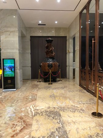 上海皇廷花园酒店主图