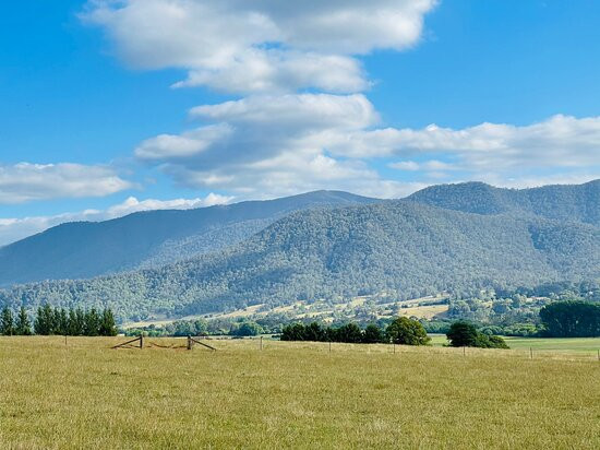 Mountain Creek Motel Bar And Restaurant主图