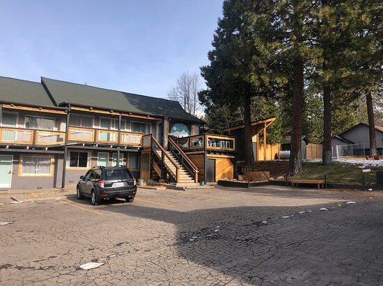 Summit View Inn主图