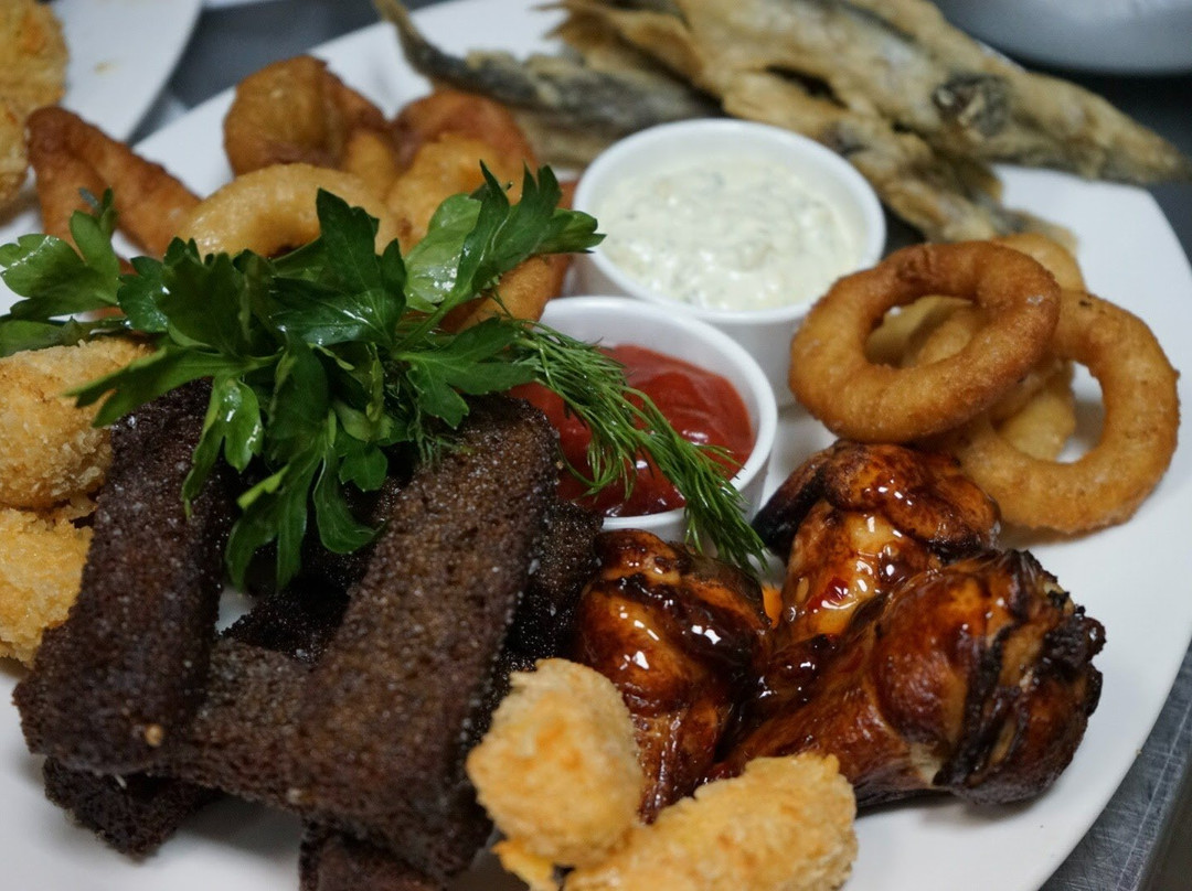 Razdolnoye餐馆和美食-Bar Feniks