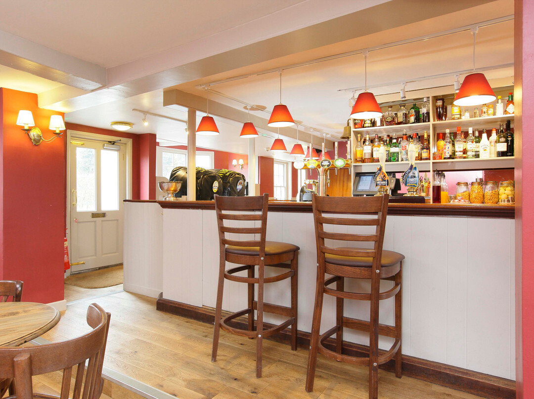 Griffin Halstead Public House景点图片