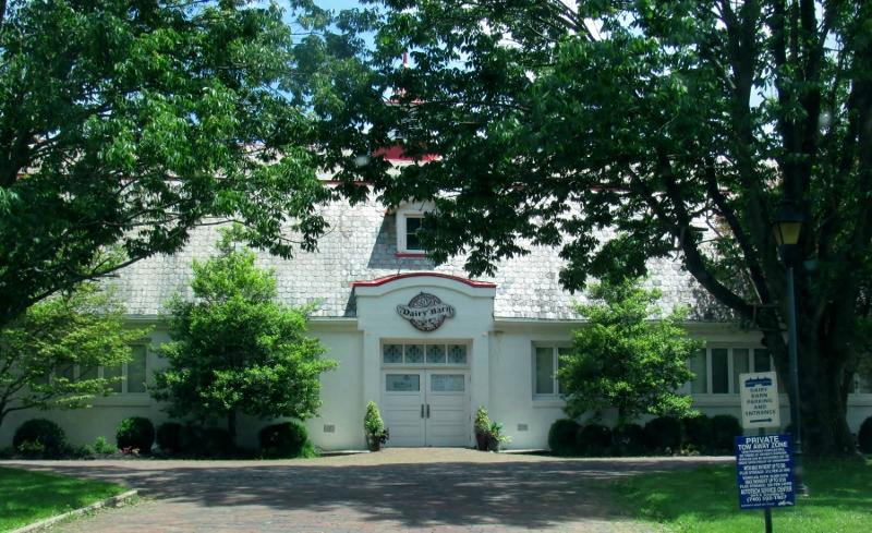 The Dairy Barn Arts Center-阿森斯必去景点