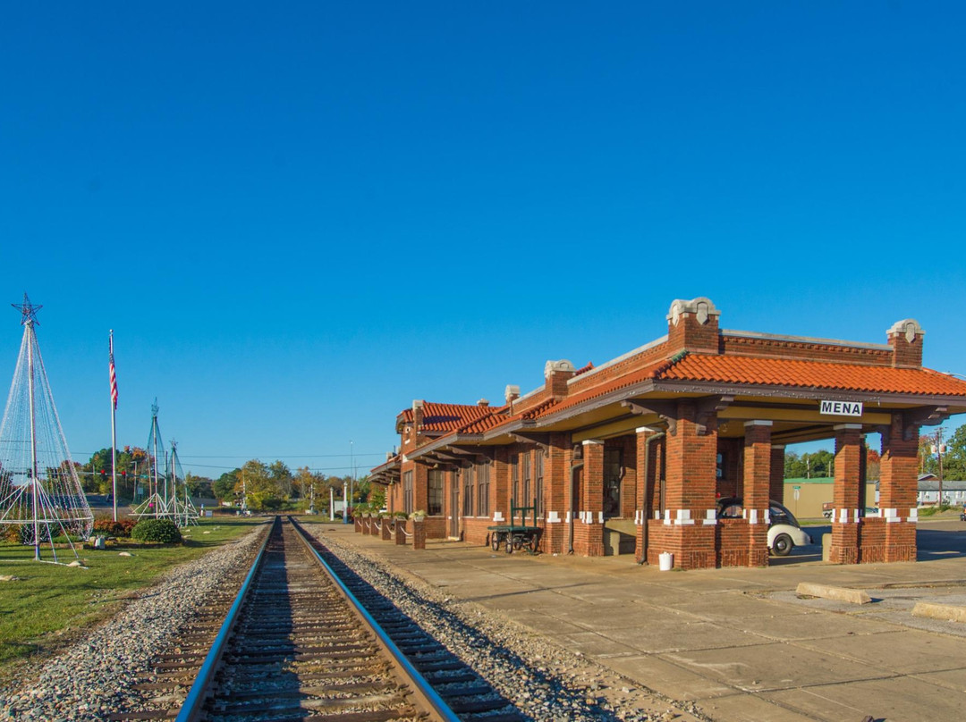 Mena Kansas City Southern Depot景点图片
