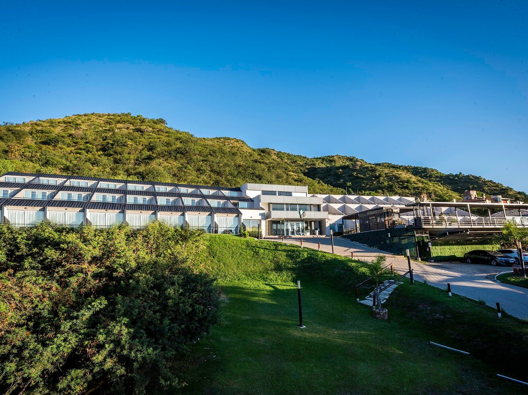 Villa Carlos Paz酒店住宿-Pinares Panorama Suites & Spa