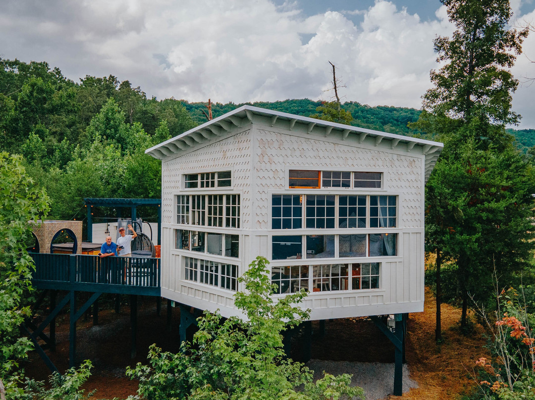 Bolt Farm Treehouse