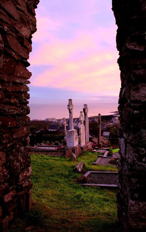 The Mullagh Graveyard-Clogherhead必去景点