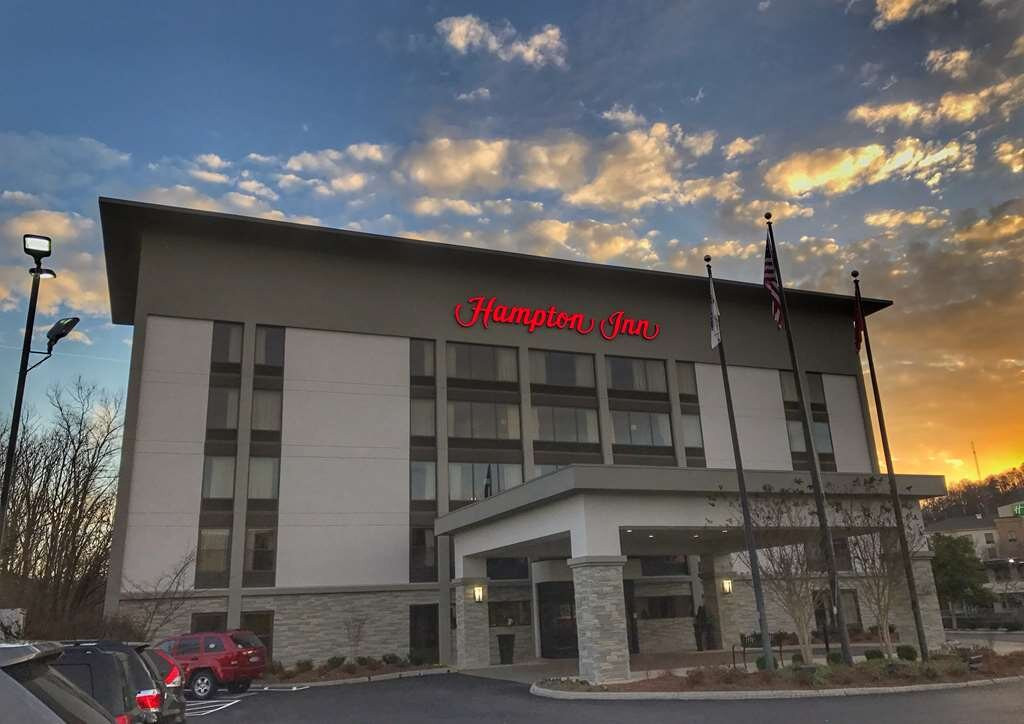 橡树岭汉普顿酒店主图