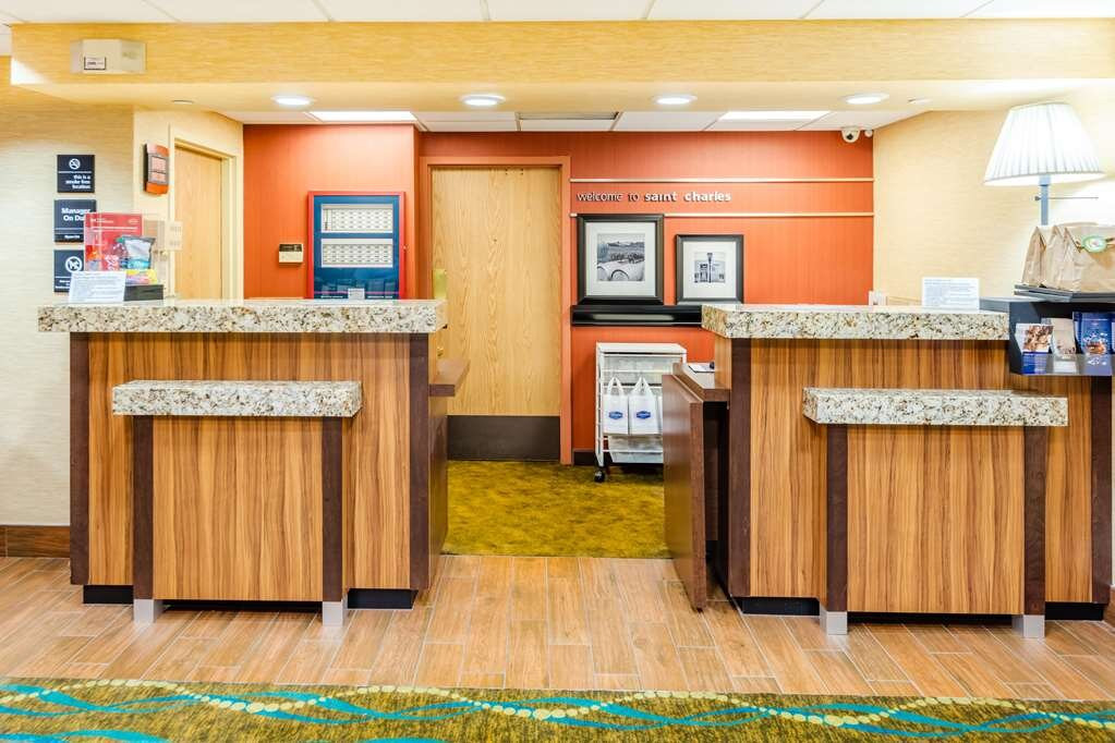 Hampton Inn St. Charles St. Peters主图