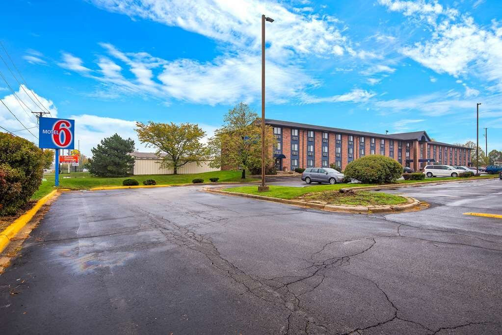 Motel 6 Elk Grove Village, IL - O'Hare主图