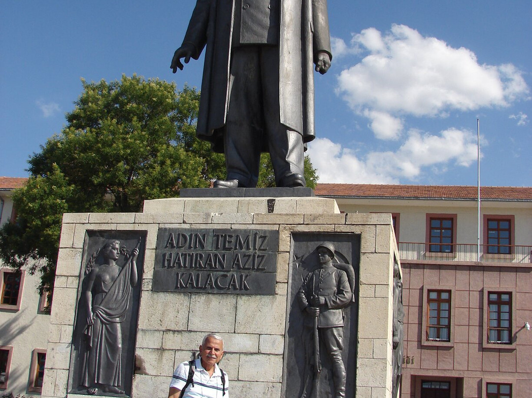 İsmet İnönü Heykeli-Malatya必去景点