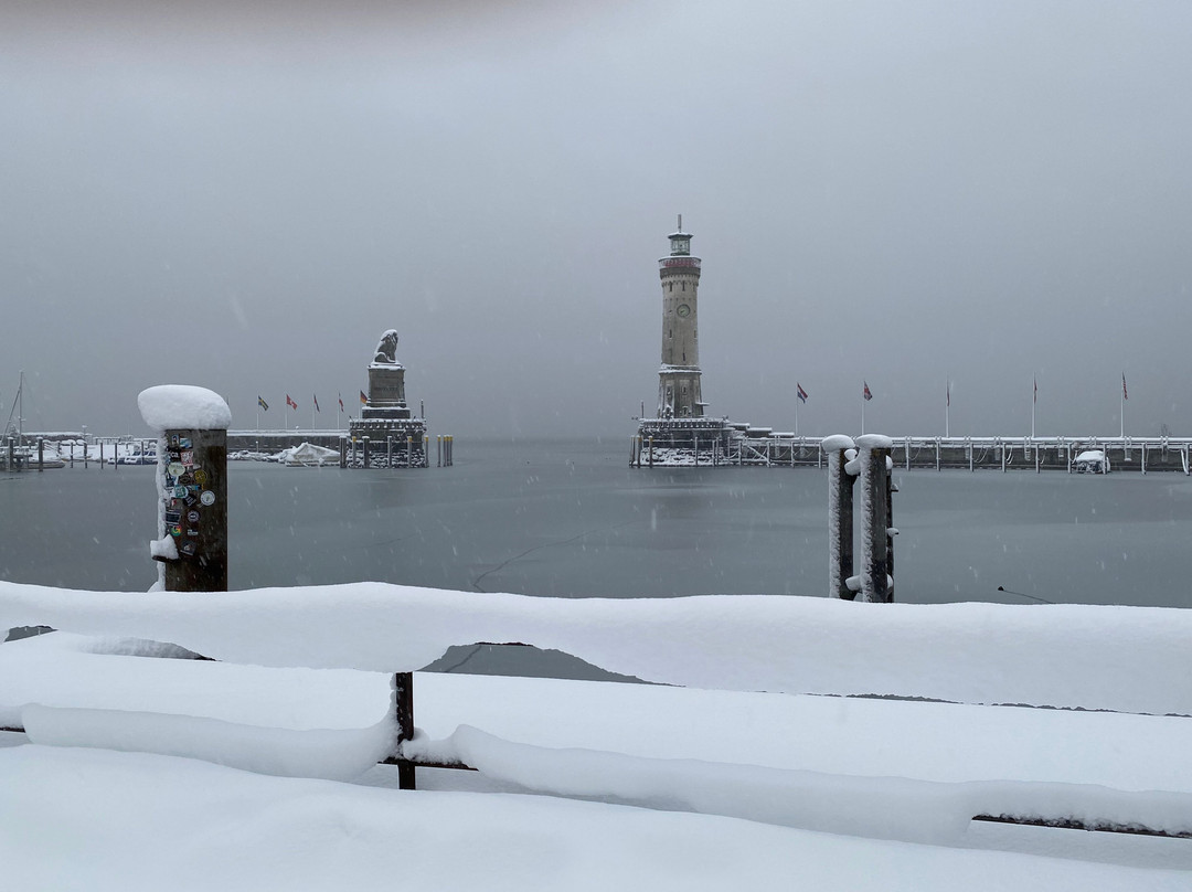 Lighthouse and Bavarian Lion Sculpture-林道必去景点
