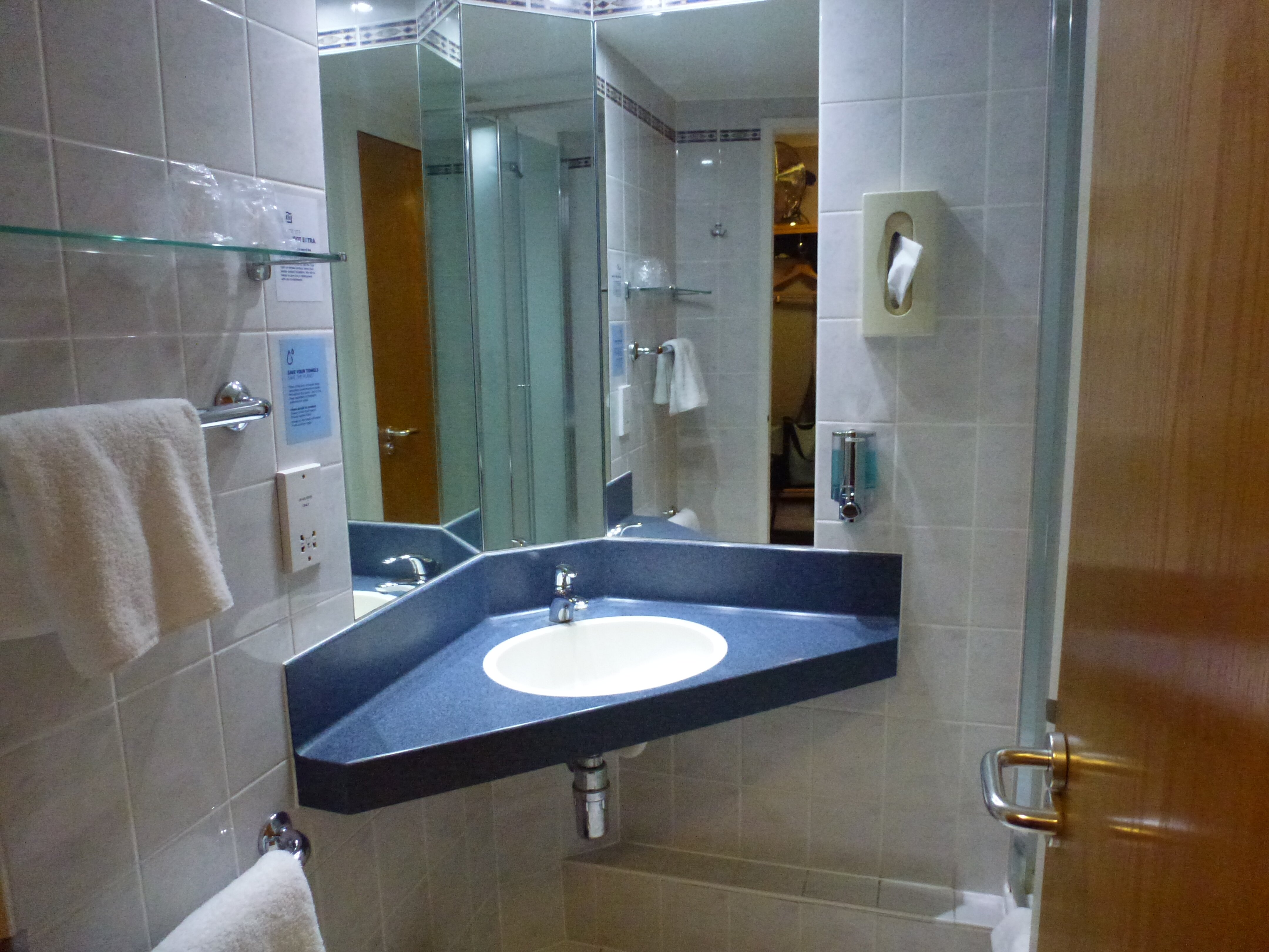 Holiday Inn Express Stafford By IHG-浴室