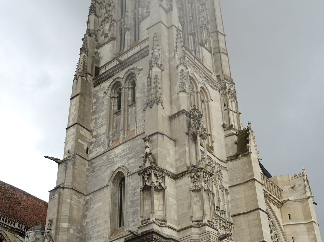 Cathédrale Saint-Etienne-莫城必去景点