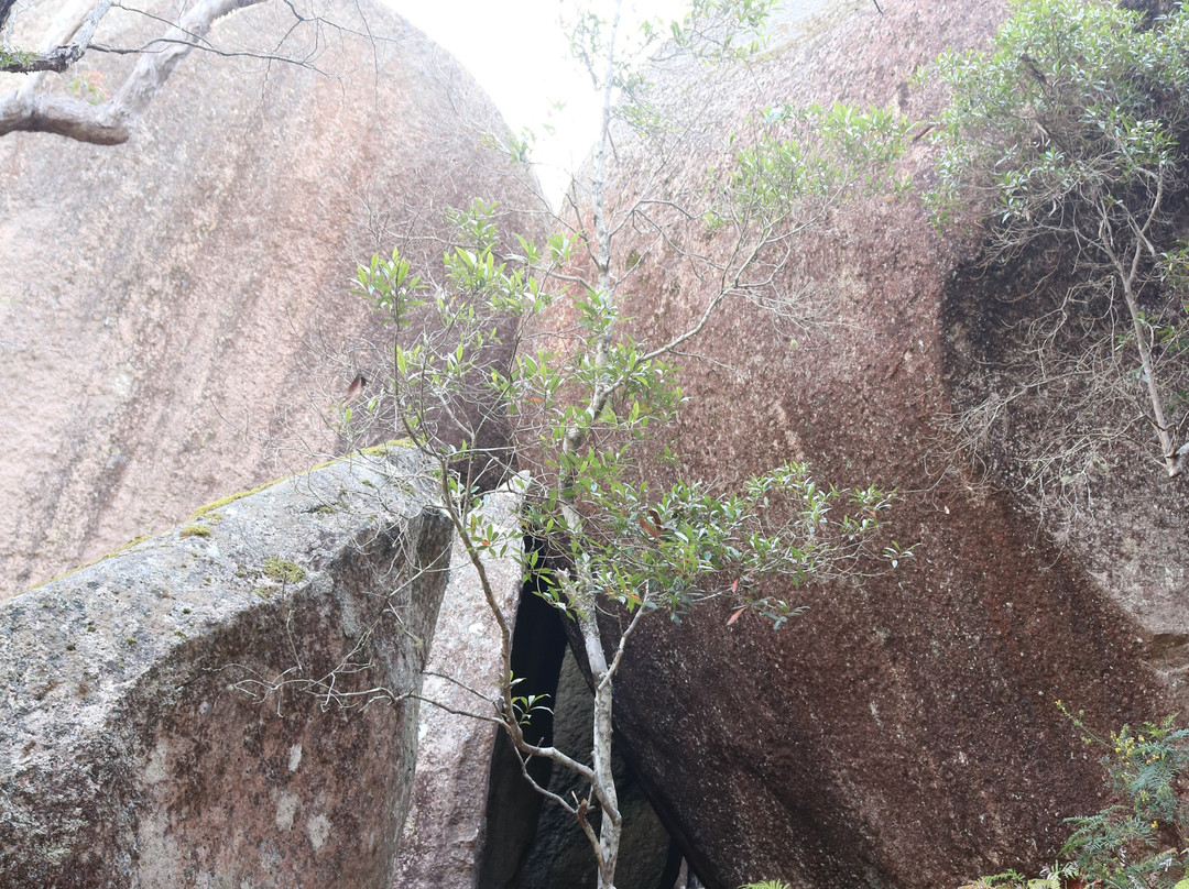 Thunderbolt's Hideout景点图片