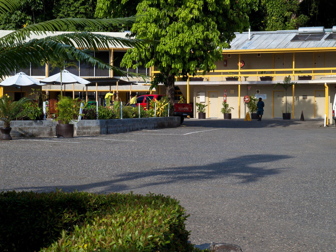 Huon Gulf Hotel & Apartments主图