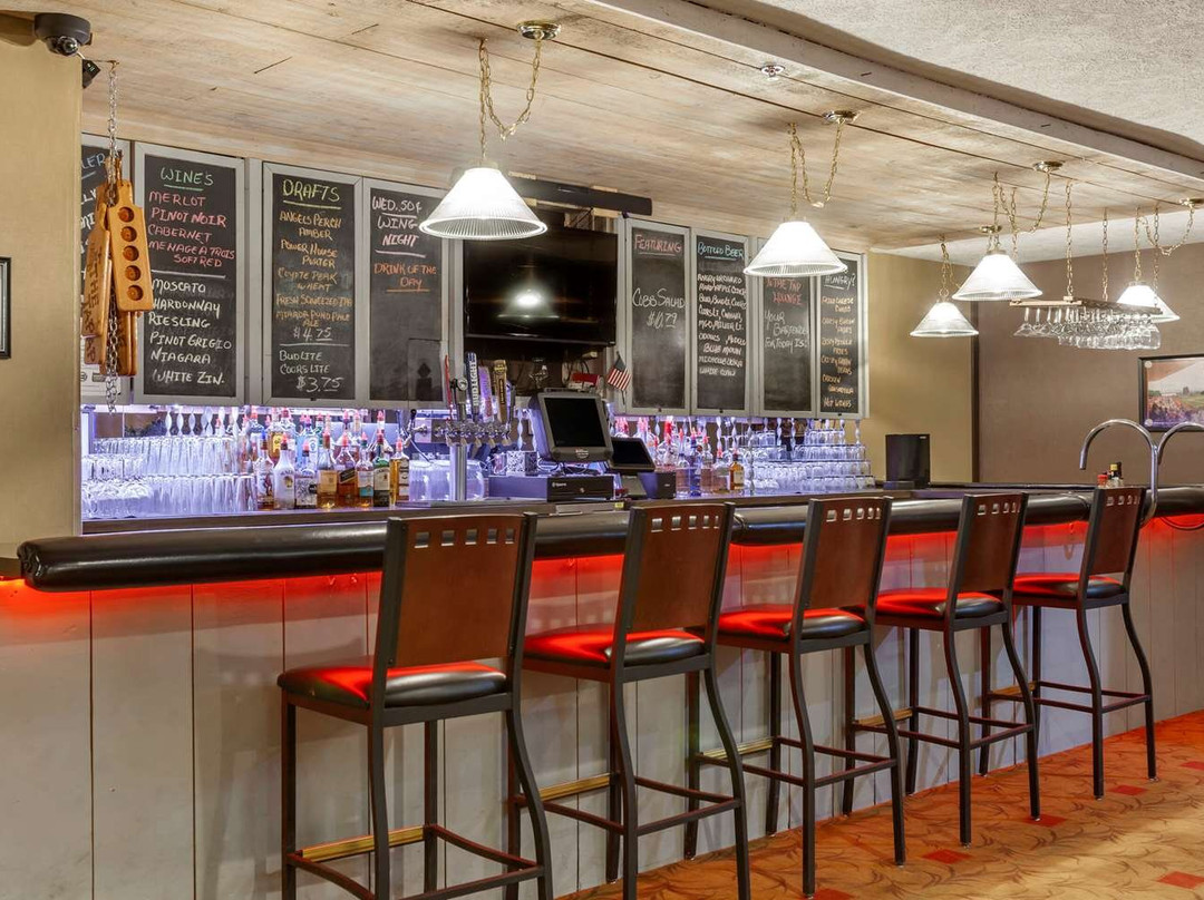 Holiday Inn Ontario By Ihg主图