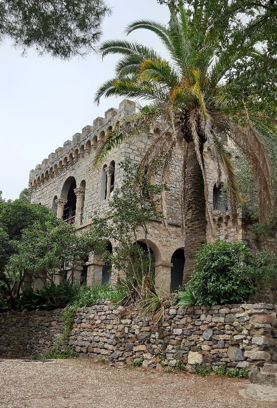 Castel Sainte-Claire-耶尔必去景点