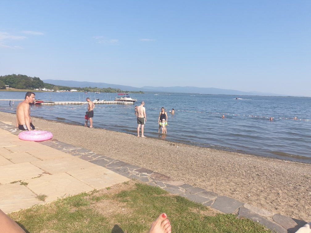 Humenne酒店住宿-Hotel Glamour