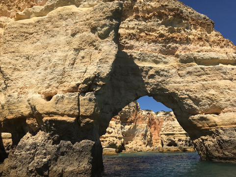 Nauticdrive-阿尔布赞拉必去景点