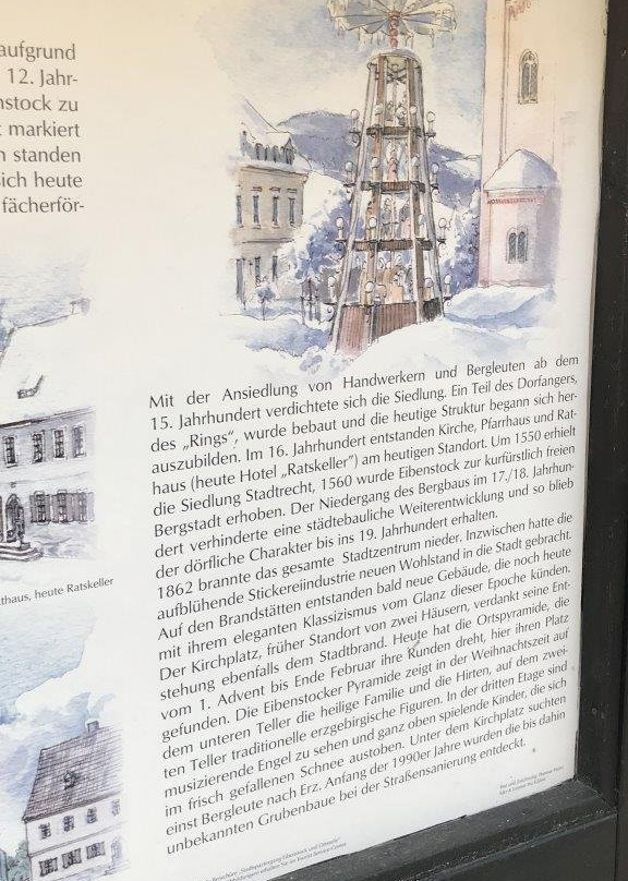 Kirchplatz Mini Märchenwald