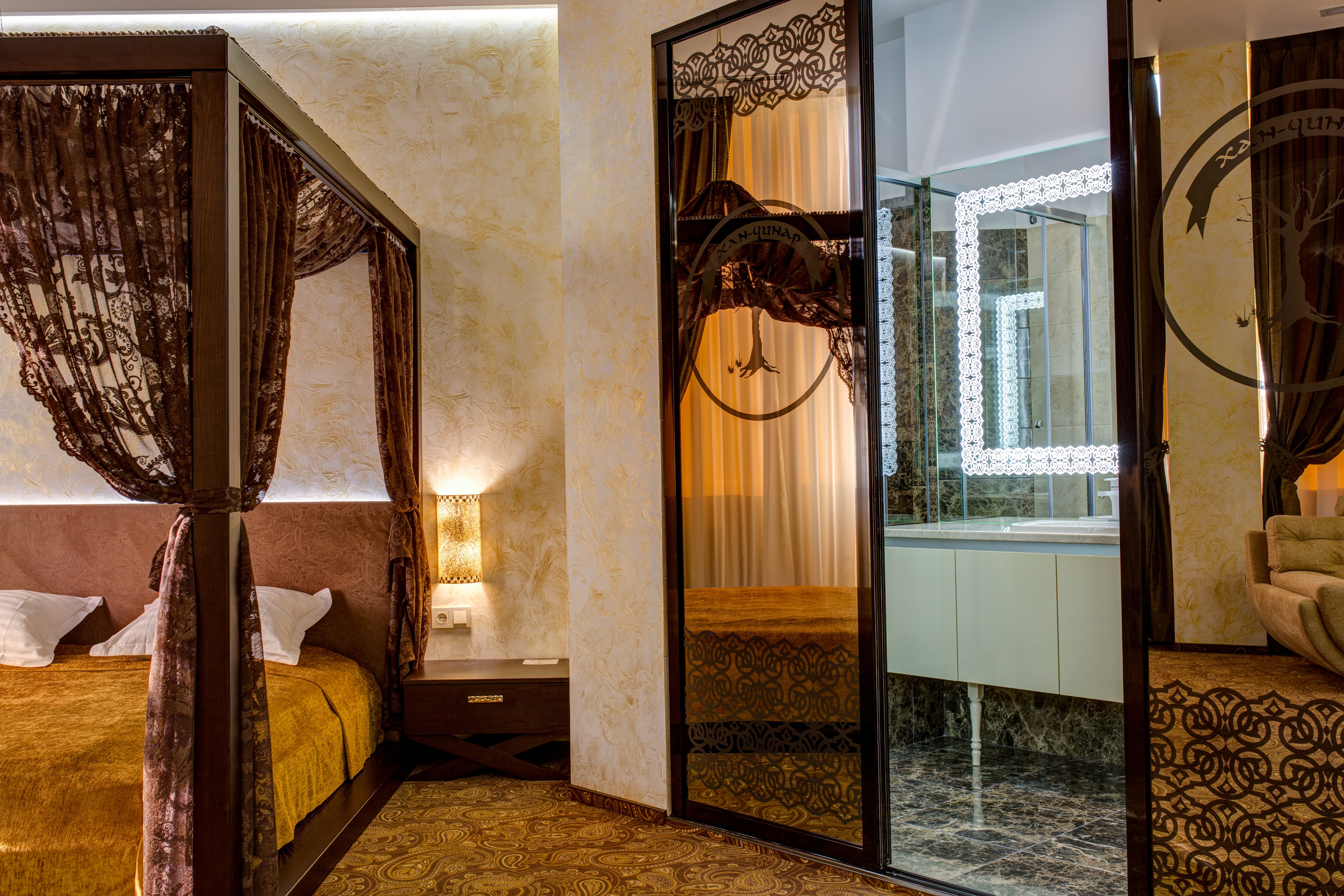 Khan-Chinar Hotel-官方