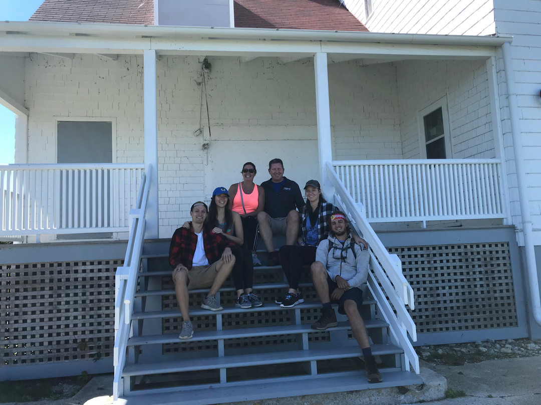 Shoreline Boat Tours-Gills Rock必去景点