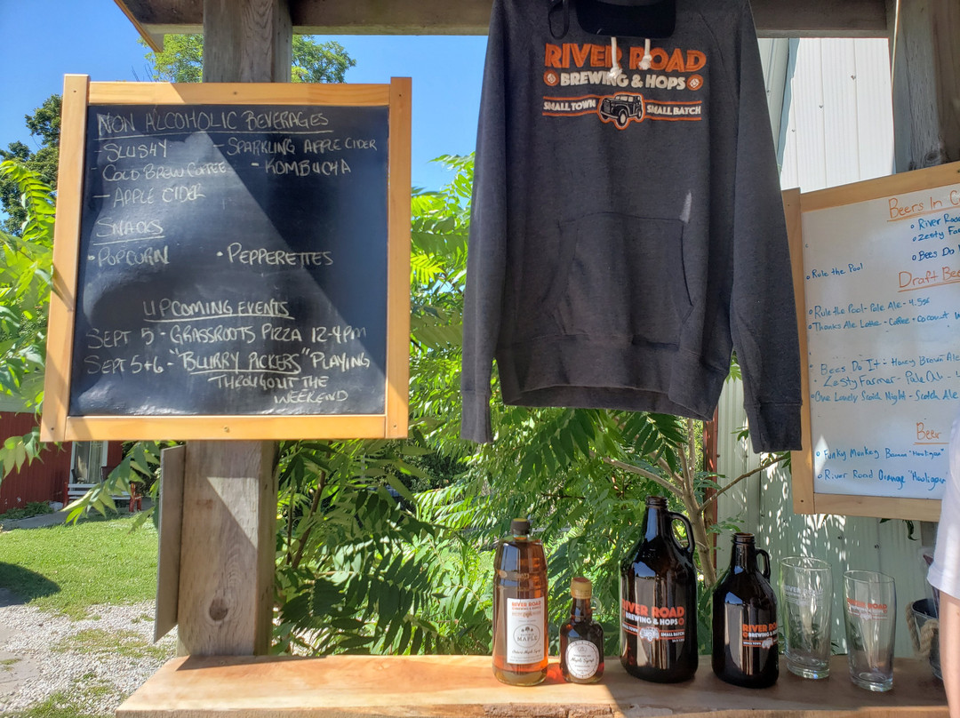 River Road Brewing and Hops景点图片
