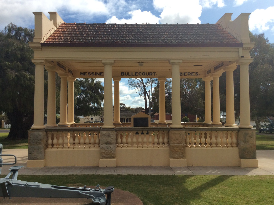 Narrogin War Memorial景点图片