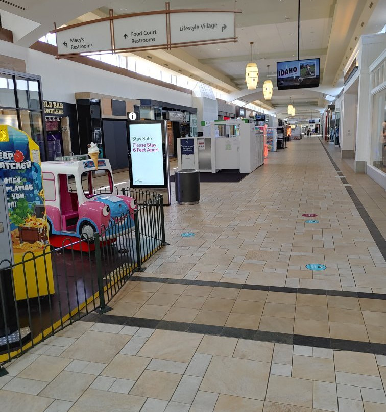 Smith Haven Mall景点图片