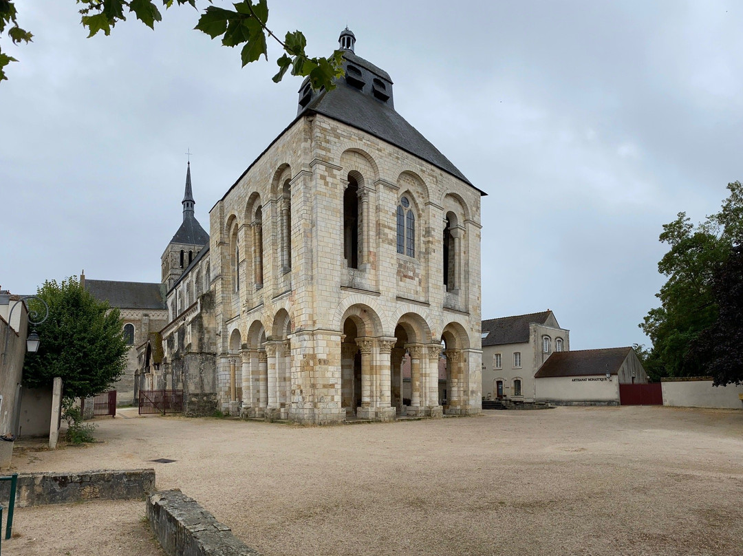 Abbaye de Fleury-Saint-Benoit-sur-Loire必去景点